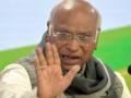 Govt hell bent to kill scientific research: Kharge's swipe at BJP - Hindi News | Govt hell bent to kill scientific research: Kharge's swipe at BJP | Latest politics News at Lokmattimes.com
