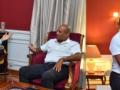 Tillakaratne meets legendary Miandad; Sri Lankan says 'wish fulfilled' - Hindi News | Tillakaratne meets legendary Miandad; Sri Lankan says 'wish fulfilled' | Latest cricket News at Lokmattimes.com