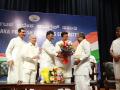 CLP meeting ends in 20 mins, Siddaramaiah elected as leader - Hindi News | CLP meeting ends in 20 mins, Siddaramaiah elected as leader | Latest politics News at Lokmattimes.com