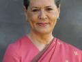 Sonia Gandhi offers to 'step back' from top role, CWC turns down - Hindi News | Sonia Gandhi offers to 'step back' from top role, CWC turns down | Latest politics News at Lokmattimes.com