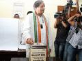 13 out of Kerala's 310 Congress delegates fail to vote in presidential poll - Hindi News | 13 out of Kerala's 310 Congress delegates fail to vote in presidential poll | Latest politics News at Lokmattimes.com