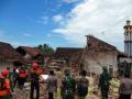 Death toll in Indonesia quake rises to 10, 13,000 displaced - Hindi News | Death toll in Indonesia quake rises to 10, 13,000 displaced | Latest politics News at Lokmattimes.com