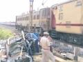 Sec'bad-Vizag Duronto loco damaged after hitting vehicle - Hindi News | Sec'bad-Vizag Duronto loco damaged after hitting vehicle | Latest national News at Lokmattimes.com