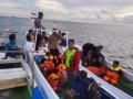 More people rescued in Indonesia ship capsize - Hindi News | More people rescued in Indonesia ship capsize | Latest politics News at Lokmattimes.com