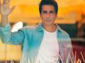 Sonu Sood says the 'biggest charity' today is to give jobs - Hindi News | Sonu Sood says the 'biggest charity' today is to give jobs | Latest entertainment News at Lokmattimes.com