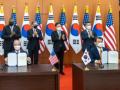 S.Korea, US officials hold talks on Korean Peninsula - Hindi News | S.Korea, US officials hold talks on Korean Peninsula | Latest international News at Lokmattimes.com