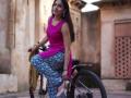 'Dedh Bigha Zameen's Khushali Kumar explores lanes of Jhansi on a cycle - Hindi News | 'Dedh Bigha Zameen's Khushali Kumar explores lanes of Jhansi on a cycle | Latest entertainment News at Lokmattimes.com