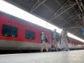 Railways to open reservation counters, allow agent booking - Hindi News | Railways to open reservation counters, allow agent booking | Latest politics News at Lokmattimes.com