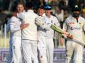 1st Test: Pakistan need 263 runs on final day after England's daring declaration - Hindi News | 1st Test: Pakistan need 263 runs on final day after England's daring declaration | Latest cricket News at Lokmattimes.com