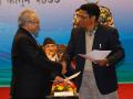 Nepali communist rebel group enters politics by signing 3-point peace deal with govt - Hindi News | Nepali communist rebel group enters politics by signing 3-point peace deal with govt | Latest international News at Lokmattimes.com