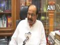 Veerappa Moily slams Karnataka govt over Siddaramaiah's "egg attack" incident - Hindi News | Veerappa Moily slams Karnataka govt over Siddaramaiah's "egg attack" incident | Latest politics News at Lokmattimes.com