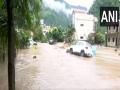 U'khand cloudburst aftermath: Heavy water flow damages roads in Dehradun - Hindi News | U'khand cloudburst aftermath: Heavy water flow damages roads in Dehradun | Latest national News at Lokmattimes.com