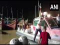 70 people rescued in Odisha after boat washes away in Mahanadi river - Hindi News | 70 people rescued in Odisha after boat washes away in Mahanadi river | Latest national News at Lokmattimes.com
