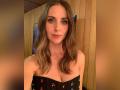 "Heartbreak of my career," says Alison Brie after her show 'GLOW' cancelled by Netflix - Hindi News | "Heartbreak of my career," says Alison Brie after her show 'GLOW' cancelled by Netflix | Latest entertainment News at Lokmattimes.com