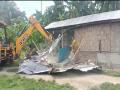 Assam government razes madrassa in Bongaigaon district - Hindi News | Assam government razes madrassa in Bongaigaon district | Latest national News at Lokmattimes.com