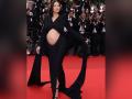 Adriana Lima gives birth to her third child 'Cyan': Welcome to our world - Hindi News | Adriana Lima gives birth to her third child 'Cyan': Welcome to our world | Latest entertainment News at Lokmattimes.com