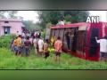 Bus overturns while saving bike, 3 killed - Hindi News | Bus overturns while saving bike, 3 killed | Latest national News at Lokmattimes.com