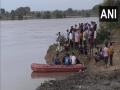 UP: 3 including minor boy drown in Yamuna river during Durga idol immersion in Agra - Hindi News | UP: 3 including minor boy drown in Yamuna river during Durga idol immersion in Agra | Latest national News at Lokmattimes.com
