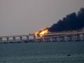 Key bridge connecting Crimea to Russia hit by huge explosion - Hindi News | Key bridge connecting Crimea to Russia hit by huge explosion | Latest international News at Lokmattimes.com