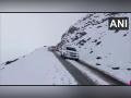 Uttarakhand: Heavy snowfall in Pithoragarh, key roads blocked - Hindi News | Uttarakhand: Heavy snowfall in Pithoragarh, key roads blocked | Latest national News at Lokmattimes.com