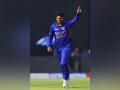 Ind vs SA, 3rd ODI: Kuldeep's four-fer helps hosts bundle out Proteas for 99 - Hindi News | Ind vs SA, 3rd ODI: Kuldeep's four-fer helps hosts bundle out Proteas for 99 | Latest cricket News at Lokmattimes.com