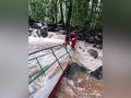 Goa: Over 40 rescued at Dudhsagar waterfalls after cable bridge collapses - Hindi News | Goa: Over 40 rescued at Dudhsagar waterfalls after cable bridge collapses | Latest national News at Lokmattimes.com