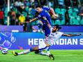 ISL: Spirited 10-man Chennaiyin FC hold rivals Bengaluru FC to 1-1 draw - Hindi News | ISL: Spirited 10-man Chennaiyin FC hold rivals Bengaluru FC to 1-1 draw | Latest football News at Lokmattimes.com