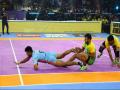 Pro Kabaddi League: Maninder Singh shines as Bengal Warriors thrash Patna Pirates - Hindi News | Pro Kabaddi League: Maninder Singh shines as Bengal Warriors thrash Patna Pirates | Latest other-sports News at Lokmattimes.com