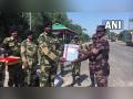 West Bengal: BSF, Border Guards Bangladesh exchange sweets on Diwali - Hindi News | West Bengal: BSF, Border Guards Bangladesh exchange sweets on Diwali | Latest international News at Lokmattimes.com