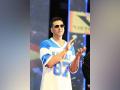 Akshay Kumar attends Kudo tournament, breaks bricks with hammer - Hindi News | Akshay Kumar attends Kudo tournament, breaks bricks with hammer | Latest entertainment News at Lokmattimes.com