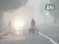 Delhi morning air remains 'very poor', NCR borders on 'severe' - Hindi News | Delhi morning air remains 'very poor', NCR borders on 'severe' | Latest national News at Lokmattimes.com
