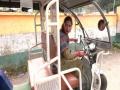 Meet Seema Devi, the first woman e-rickshaw driver in J-K - Hindi News | Meet Seema Devi, the first woman e-rickshaw driver in J-K | Latest national News at Lokmattimes.com