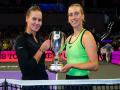 Kudermetova-Mertens pair claim WTA Finals doubles title - Hindi News | Kudermetova-Mertens pair claim WTA Finals doubles title | Latest tennis News at Lokmattimes.com