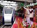 PM Modi flags off Vande Bharat Express, Bharat Gaurav Kashi Darshan Train in Bengaluru - Hindi News | PM Modi flags off Vande Bharat Express, Bharat Gaurav Kashi Darshan Train in Bengaluru | Latest national News at Lokmattimes.com