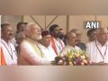 PM Modi unveils 108-feet high bronze statue of Bengaluru founder Nadaprabhu Kempegowda - Hindi News | PM Modi unveils 108-feet high bronze statue of Bengaluru founder Nadaprabhu Kempegowda | Latest national News at Lokmattimes.com