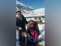 Himachal Pradesh election: 83-year-old walks 14 km in snow to cast vote in Chamba - Hindi News | Himachal Pradesh election: 83-year-old walks 14 km in snow to cast vote in Chamba | Latest politics News at Lokmattimes.com