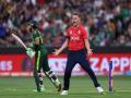 T20 WC, Final: Curran, Rashid's brilliance help England restrict Pakistan to 137/8 in summit clash - Hindi News | T20 WC, Final: Curran, Rashid's brilliance help England restrict Pakistan to 137/8 in summit clash | Latest cricket News at Lokmattimes.com