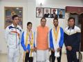 Uttarakhand: CM Dhami awards Rs 1 lakh to athletes Mansi Negi and Suraj Panwar - Hindi News | Uttarakhand: CM Dhami awards Rs 1 lakh to athletes Mansi Negi and Suraj Panwar | Latest other-sports News at Lokmattimes.com