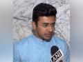 BJYM chief Tejasvi Surya blasts Rahul over Veer Savarkar remarks - Hindi News | BJYM chief Tejasvi Surya blasts Rahul over Veer Savarkar remarks | Latest politics News at Lokmattimes.com