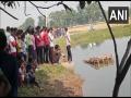 Mother-daughter dead bodies recovered from pond in Deoria district, police suspect suicide - Hindi News | Mother-daughter dead bodies recovered from pond in Deoria district, police suspect suicide | Latest national News at Lokmattimes.com