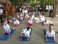 G20 event: Heads of foreign missions perform Yoga at beach in Andaman and Nicobar islands - Hindi News | G20 event: Heads of foreign missions perform Yoga at beach in Andaman and Nicobar islands | Latest international News at Lokmattimes.com