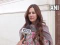 Let's see after a year: Mumtaz Patel daughter of late Congress leader Ahmed Patel on contesting LS polls - Hindi News | Let's see after a year: Mumtaz Patel daughter of late Congress leader Ahmed Patel on contesting LS polls | Latest national News at Lokmattimes.com