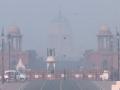 Shallow fog covers Delhi sky, AQI continues to be in very poor category - Hindi News | Shallow fog covers Delhi sky, AQI continues to be in very poor category | Latest national News at Lokmattimes.com