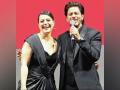 Shah Rukh Khan, Kajol recreate 'DDLJ' moment at Saudi Arabia's Red Sea Film Festival - Hindi News | Shah Rukh Khan, Kajol recreate 'DDLJ' moment at Saudi Arabia's Red Sea Film Festival | Latest entertainment News at Lokmattimes.com