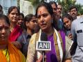 TRS MLC Kavitha meets party cadres in Hyderabad ahead of CBI appearance in Delhi liquor scam probe - Hindi News | TRS MLC Kavitha meets party cadres in Hyderabad ahead of CBI appearance in Delhi liquor scam probe | Latest politics News at Lokmattimes.com