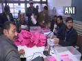 Himachal assembly results: Congress, BJP in neck-to-neck competition; both leading 32 seats - Hindi News | Himachal assembly results: Congress, BJP in neck-to-neck competition; both leading 32 seats | Latest politics News at Lokmattimes.com