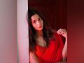 Alia Bhatt drops happy sunkissed selfies, Deepika Padukone reacts - Hindi News | Alia Bhatt drops happy sunkissed selfies, Deepika Padukone reacts | Latest entertainment News at Lokmattimes.com