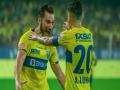 ISL: Kerala Blasters continue dream run, edge past rivals Bengaluru FC - Hindi News | ISL: Kerala Blasters continue dream run, edge past rivals Bengaluru FC | Latest football News at Lokmattimes.com