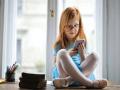 Study finds using digital devices as calming strategy linked to worse children's behavior - Hindi News | Study finds using digital devices as calming strategy linked to worse children's behavior | Latest lifestyle News at Lokmattimes.com