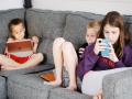 Exposing children to digital devices to soothe them may affect their temperament: Study - Hindi News | Exposing children to digital devices to soothe them may affect their temperament: Study | Latest technology News at Lokmattimes.com